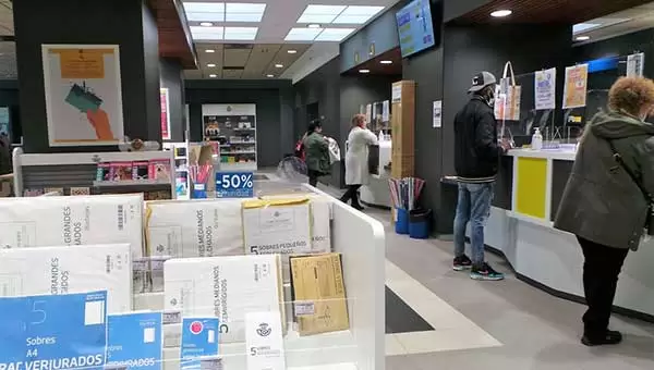 Interior-oficina-de-correos