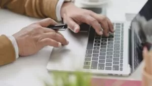 BOE-oposiciones-Correos-2023