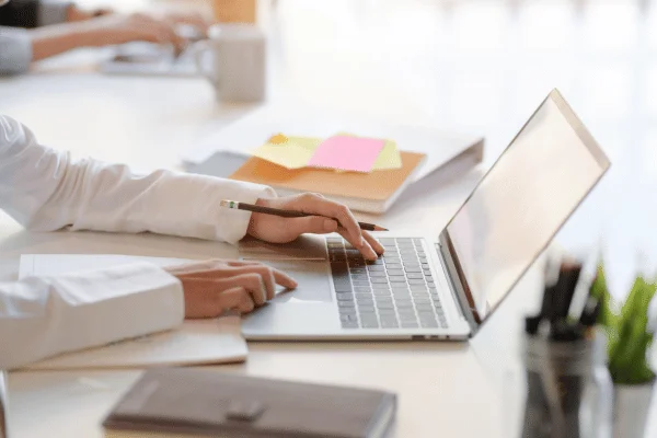 opiniones correos academias